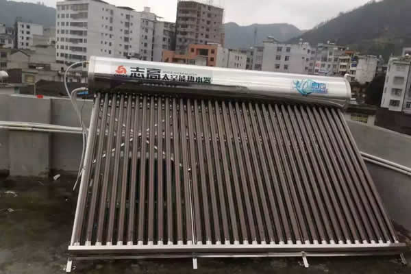 志高空气能湖南娄底志高家用太空能热水工程案